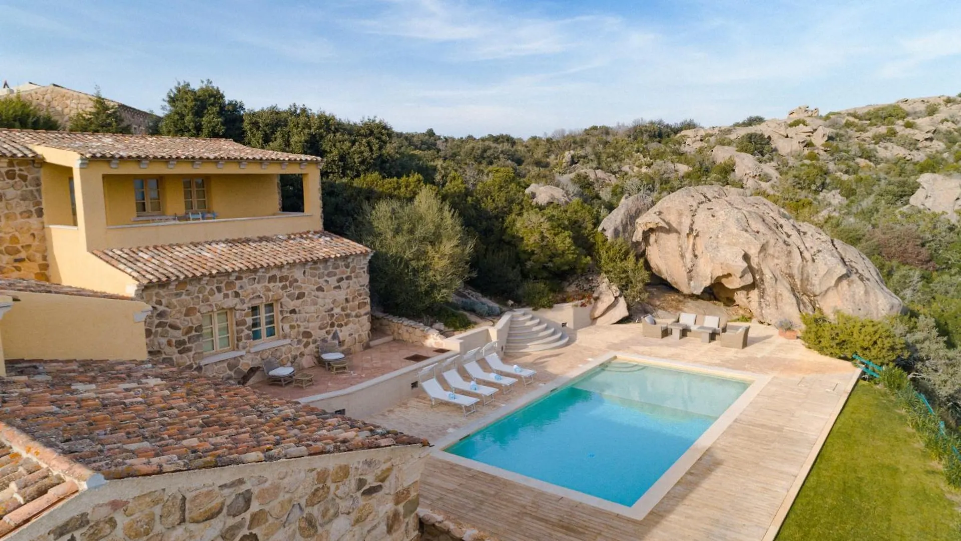 Borgo Smeraldo Arzachena 0*,