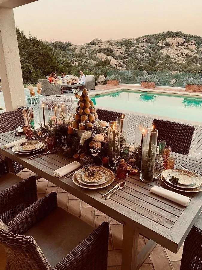 Borgo Smeraldo أرتْساكينا